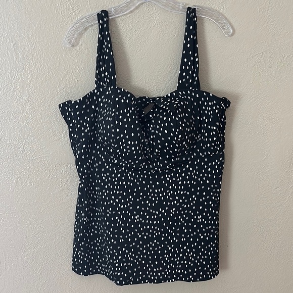 Women’s Plus Size Swimsuits for All Tankini Top, Black/White Polka Dot, Size 22 - Picture 1 of 7